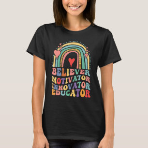 Glaube Motivator Innovator Erzieher Retro Teache T-Shirt