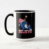 Glaube Narwhal Weihnachtsschneefieber-Lichter Tasse (Links)