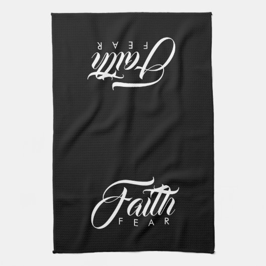 Glaube über Angst schwarz Geschirrtuch (Vertikal)