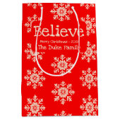 glauben | Schneeflocken-Muster | Rot und Weiß Mittlere Geschenktüte (Vorderseite)