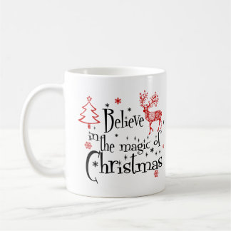 Glauben Sie an die Magie der Weihnachtszeit Person Kaffeetasse