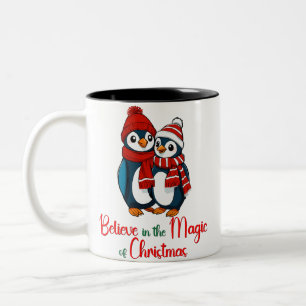 Glauben Sie an die Magie des Weihnachtspenguins Zweifarbige Tasse