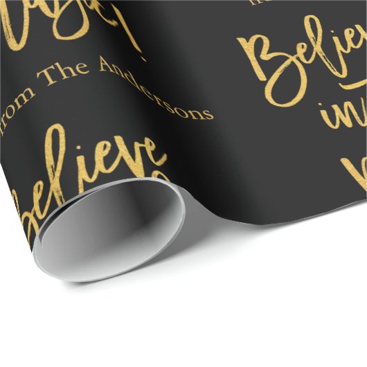 Glauben Sie an die magischen Schwarzen und Gold We Geschenkpapier (Rolleneckpunkt)
