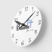 Glauben Sie an die Uhr der blauen Kreuzwand (Winkel)