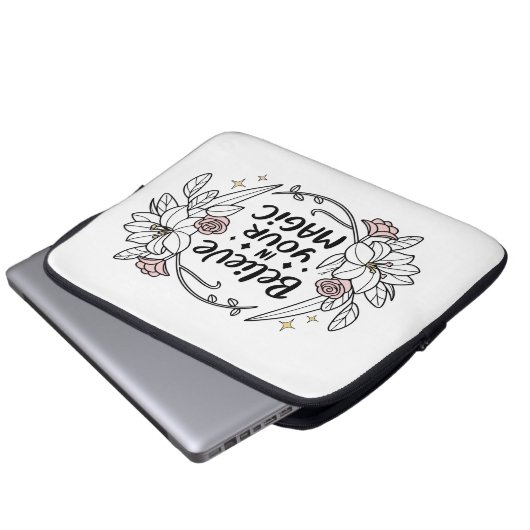 Glauben Sie an Ihre Magie - Rose und Lilien Laptopschutzhülle (Vorne Knopf)