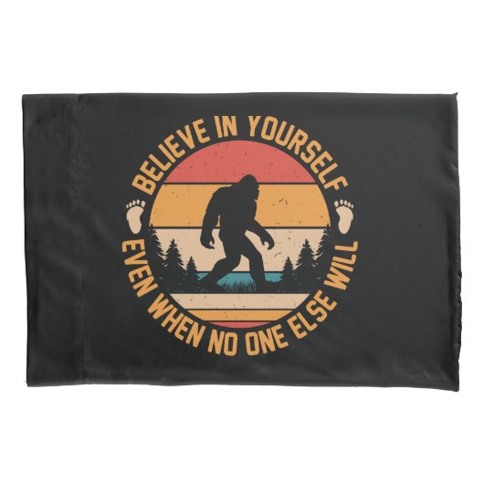 Glauben Sie an sich selbst Bigfoot Black Kissenbezug (Vorderseite-Links)