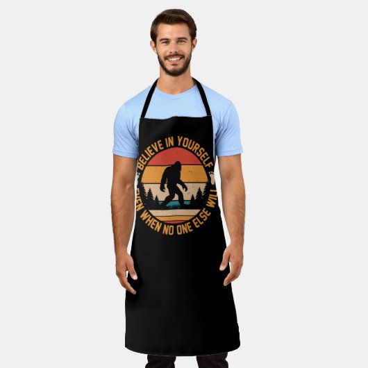Glauben Sie an sich selbst Bigfoot Black Schürze (Getragen)