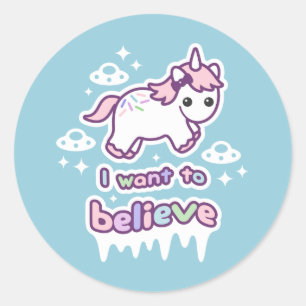 Glauben Sie an Unicorns und Außerirdischen Runder Aufkleber