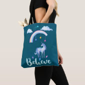 Glauben Sie mit einem Einhorn unter einem Regenbog Tasche (Von Nahem)