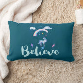 Glauben Sie mit einem Wasserfarbeneinhorn unter ei Lendenkissen (Decke)