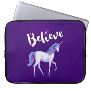 Glauben Sie mit Unicorn an Pastelwasser-Farben Laptopschutzhülle