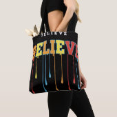 glauben tasche (Von Nahem)