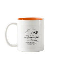 Glaubensinspirierter Keramikbecher