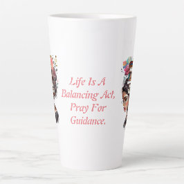 Glaubenssatz - Mädchen mit Büchern auf ihrem Kopf Milchtasse