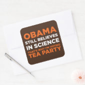 Glaubt an die Wissenschaft Quadratischer Aufkleber (Umschlag)