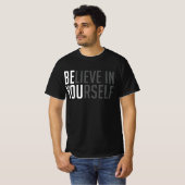 Glaury™ Bold Belief Tee – SEI DU selbst Edition (Vorne ganz)