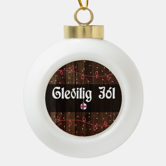 Gleðilig jól Faroese Frohe Weihnachten, rustikaler Keramik Kugel-Ornament (Vorderseite)