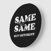 GLEICH, ABER ANDERS GROßE WANDUHR (Winkel)