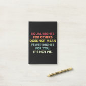 Gleichberechtigung für andere Gemein nicht weniger Post-it Klebezettel (Auf Schreibtisch)