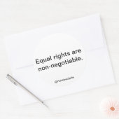 Gleichberechtigung ist nicht verhandelbar runder aufkleber (Umschlag)