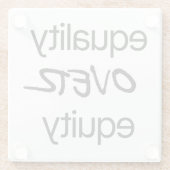 Gleichheit gegenüber dem Untersetzer von Equity Gl (Rückseite)