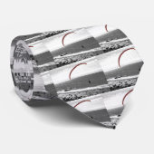 Gleitschirmfliegen durch die Ozean-Krawatte Krawatte (Gerollt)