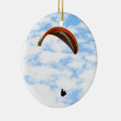 Gleitschirmfliegen in den Wolken Keramik Ornament (Rechts)