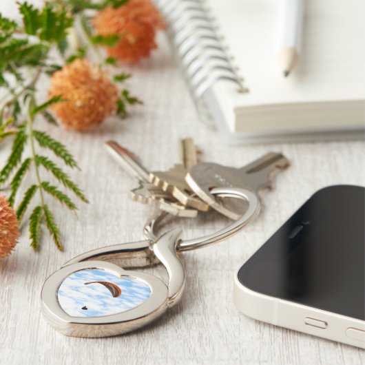 Gleitschirmfliegen in den Wolken Schlüsselanhänger (Seite)