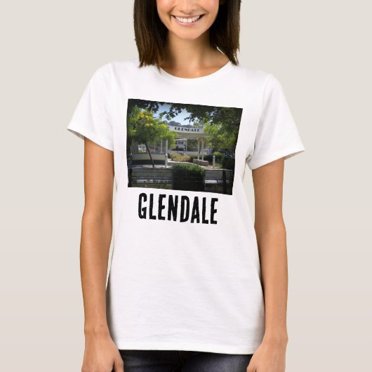 Glendale, California Adams Square Mini-Park T-Shirt (Vorderseite)