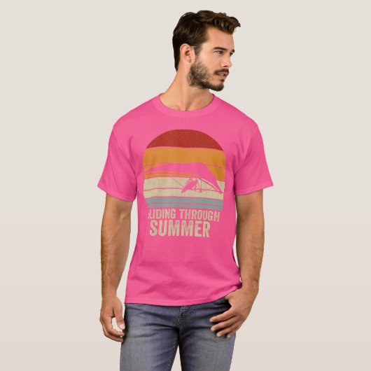 Gliding Through Summer Hang Glider T-Shirt (Vorne ganz)