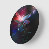 Glimmerne Rote Libelle Runde Wanduhr (Winkel)