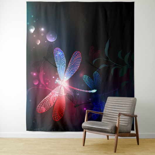 Glimmerne Rote Libelle Wandteppich (Beispiel)