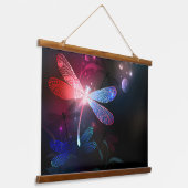 Glimmerne Rote Libelle Wandteppich Mit Holzrahmen (Gewinkelt)