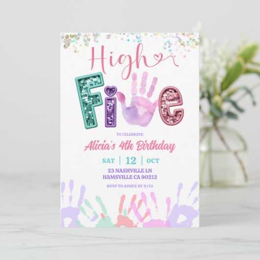 Glitter Sequin High Five Birthday Einladung (Stehend Vorderseite)