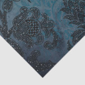 Glitterie-Stencil-Blume über Grün/Blau-Dekoupage Seidenpapier (Detail)