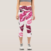 Glitternde Lippen: Leopard-Modedesign Capri Leggings (Vorderseite)