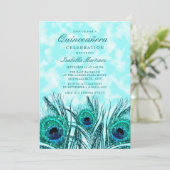 Glittery Aquamarin Blue Peacock Feathers Quinceañe Einladung (Stehend Vorderseite)