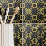 Glittery Black Faux Gold Metallic Damask Pattern Fliese<br><div class="desc">Elegant decorative tile design featuring faux gold metallic damask pattern on a black glitter background.</div>