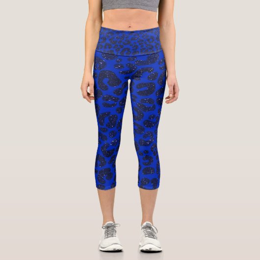 Glittery Blue Modern Leopard Muster Capri Leggings (Vorderseite)