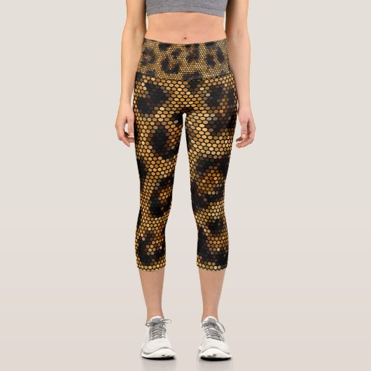 Glittery Brwon Modern Leopard Pattern Capri Leggings (Vorderseite)
