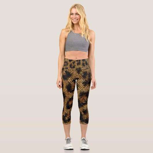 Glittery Brwon Modern Leopard Pattern Capri Leggings (Vorderseite)
