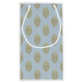 Glittery Ikat Medallion - Sky Blue & Gold Kleine Geschenktüte (Rückseite)