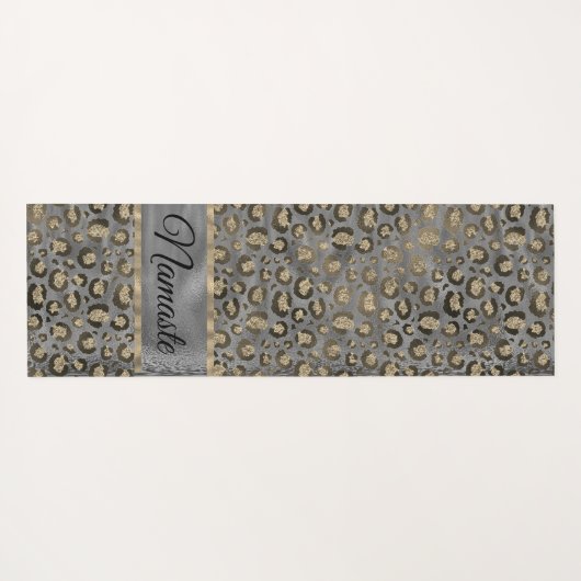 Glittery Leopard Print on Glossy Grau  Yogamatte (Rückseite (Horizontal))