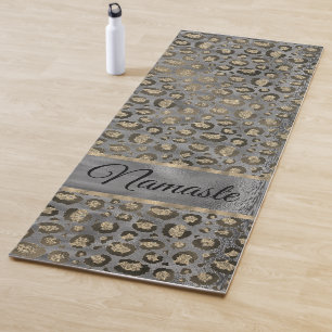 Glittery Leopard Print on Glossy Grau  Yogamatte