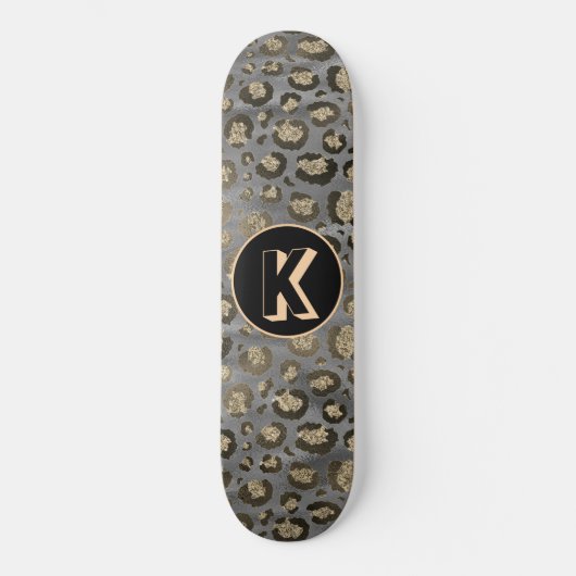 Glittery Leopard Print on Glossy Gray Monogram Skateboard (Vorderseite)