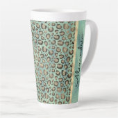 Glittery Leopard Print on Glossy Green Milchtasse (Rechte Ecke)