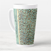 Glittery Leopard Print on Glossy Green Milchtasse (Linke Ecke)