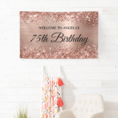 Glittery Rose Gold Foil 75. Geburtstag Willkommen Banner (Insitu)