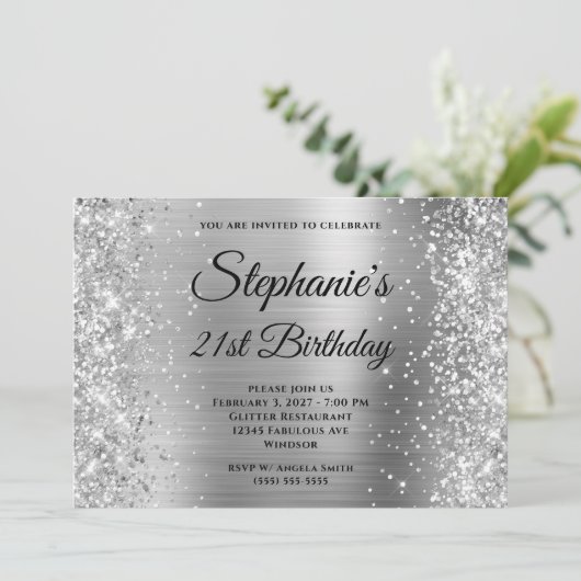 Glittery Silver Extravagant Monogram 21. Geburtsta Einladung (Stehend Vorderseite)
