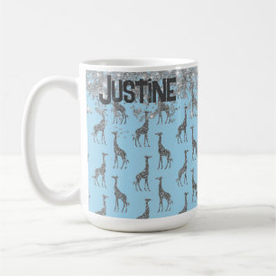 Glittery Silver Giraffe on Blue Personalisiert Kaffeetasse
